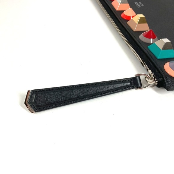 FENDI 8M0370 L-shaped zipper pouch with studs and a flat clutch logo. Leather... - Picture 12 of 12